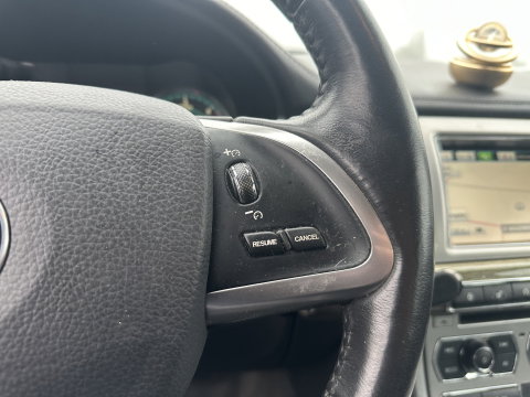 Jaguar XF 2.2D Aut. *LEATHER  | BI-XENON | NAVI-FULLMAP | CAMERA | ECC | PDC | CRUISE | HEATED-COMFORTSEATS | KEYLESS | SHIFTPADDLES | TOWBAR | 17"ALU*