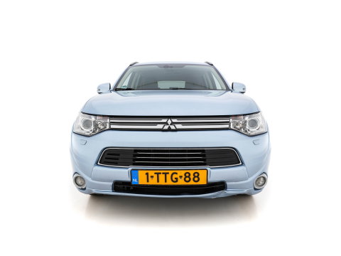 Mitsubishi Outlander 2.0 PHEV Executive Edition AWD Aut. *LEATHER-FABRIC | XENON | NAVI-FULLMAP | CAMERA | KEYLESS | DAB+ | ROCKFORD-AUDIO | COMFORT-SEATS | PRIVACY-GLASS | SHIFT-PADDLES |  18''ALU*