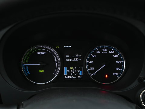Mitsubishi Outlander 2.0 PHEV Executive Edition AWD Aut. *LEATHER-FABRIC | XENON | NAVI-FULLMAP | CAMERA | KEYLESS | DAB+ | ROCKFORD-AUDIO | COMFORT-SEATS | PRIVACY-GLASS | SHIFT-PADDLES |  18''ALU*