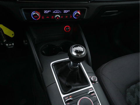Audi A3 Limousine 1.6 TDI S-Line Ambition XENON | NAVI-FULLMAP | COMFORT-SEATS | PRIVACY-GLASS | ECC | PDC | CRUISE | 18''ALU*
