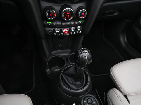 MINI Cabrio 1.5 Cooper Chili *LEATHER | FULL-LED | HEATED-SPORTSEATS | KEYLESS | NAVI-FULLMAP | ECC | PDC | CRUISE | AMBIENTLIGHT | AIRSCARF | 18''ALU*