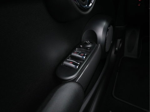 MINI Cabrio 1.5 Cooper Chili *LEATHER | FULL-LED | HEATED-SPORTSEATS | KEYLESS | NAVI-FULLMAP | ECC | PDC | CRUISE | AMBIENTLIGHT | AIRSCARF | 18''ALU*