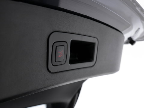 Tesla Model S P85D Performance-Pack AWD [ 3-Fase-17kW ] (INCL-BTW) *PANO | LEATHER | AUTO-PILOT | AIRSUSPENSION | KEYLESS | CAMERA | FULL-LED | ADAPTIVE-CRUISE |  DIGI-COCKPIT | HEATED-SPORTSEATS | 19"ALU*
