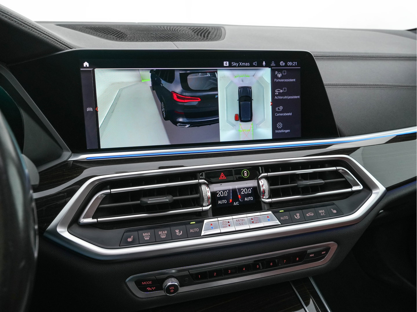 BMW X5 M50d High Executive M-Sportpack Aut. *PANO | HEAD-UP | DESIGN-LEATHER | LASER-LIGHT | TOP-VIEW | HARMAN/KARDON | MEMORY-PACK | DIGI-COCKPIT | DAB+ | HEATED-COMFORTSEATS | NAVI-FULLMAP | KEYLESS | TOWBAR | 21''ALU*