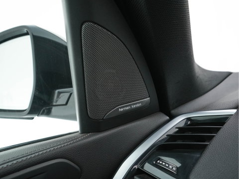 BMW X5 M50d High Executive M-Sportpack Aut. *PANO | HEAD-UP | DESIGN-LEATHER | LASER-LIGHT | TOP-VIEW | HARMAN/KARDON | MEMORY-PACK | DIGI-COCKPIT | DAB+ | HEATED-COMFORTSEATS | NAVI-FULLMAP | KEYLESS | TOWBAR | 21''ALU*