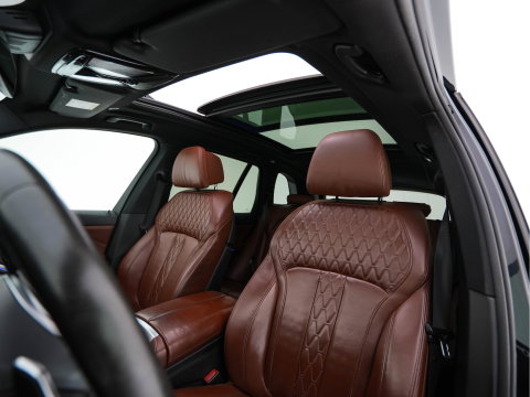 BMW X5 M50d High Executive M-Sportpack Aut. *PANO | HEAD-UP | DESIGN-LEATHER | LASER-LIGHT | TOP-VIEW | HARMAN/KARDON | MEMORY-PACK | DIGI-COCKPIT | DAB+ | HEATED-COMFORTSEATS | NAVI-FULLMAP | KEYLESS | TOWBAR | 21''ALU*