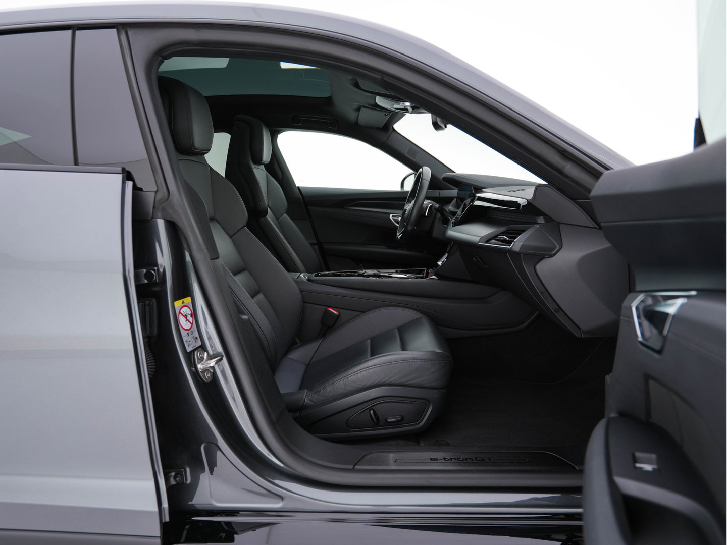 Audi e-tron GT 93 kWh Quattro (3-Fase-11 kW) {SOH-93%} (INCL-BTW) *HEATPUMP | PANO | FULL-LED | LEATHER | AUDI-SOUND | DIGI-COCKPIT | NAVI-FULLMAP | HEATED-SPORTSEATS | TOPVIEW | DAB | KEYLESS | LANE-ASSIST | SHIFTPADDLES | PRIVACYGLASS | 20"ALU*