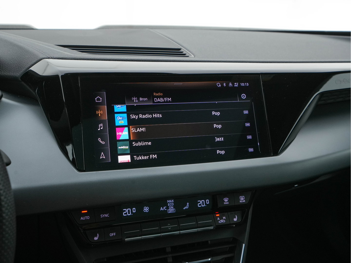 Audi e-tron GT 93 kWh Quattro (3-Fase-11 kW) {SOH-93%} (INCL-BTW) *HEATPUMP | PANO | FULL-LED | LEATHER | AUDI-SOUND | DIGI-COCKPIT | NAVI-FULLMAP | HEATED-SPORTSEATS | TOPVIEW | DAB | KEYLESS | LANE-ASSIST | SHIFTPADDLES | PRIVACYGLASS | 20"ALU*