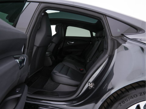 Audi e-tron GT 93 kWh Quattro (3-Fase-11 kW) {SOH-93%} (INCL-BTW) *HEATPUMP | PANO | FULL-LED | LEATHER | AUDI-SOUND | DIGI-COCKPIT | NAVI-FULLMAP | HEATED-SPORTSEATS | TOPVIEW | DAB | KEYLESS | LANE-ASSIST | SHIFTPADDLES | PRIVACYGLASS | 20"ALU*