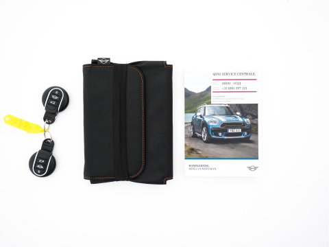 MINI Countryman 2.0 Cooper S Knightsbridge Edition Aut. *PANO |  LEATHER | FULL-LED | HARMAN/KARDON-AUDIO | HEATED-SPORTSEATS | KEYLESS | CAMERA | AMBIENT-LIGHT | NAVI-FULLMAP | HEAD-UP | PRIVACY-GLASS | SHIFT-PADDLES | 18''ALU*