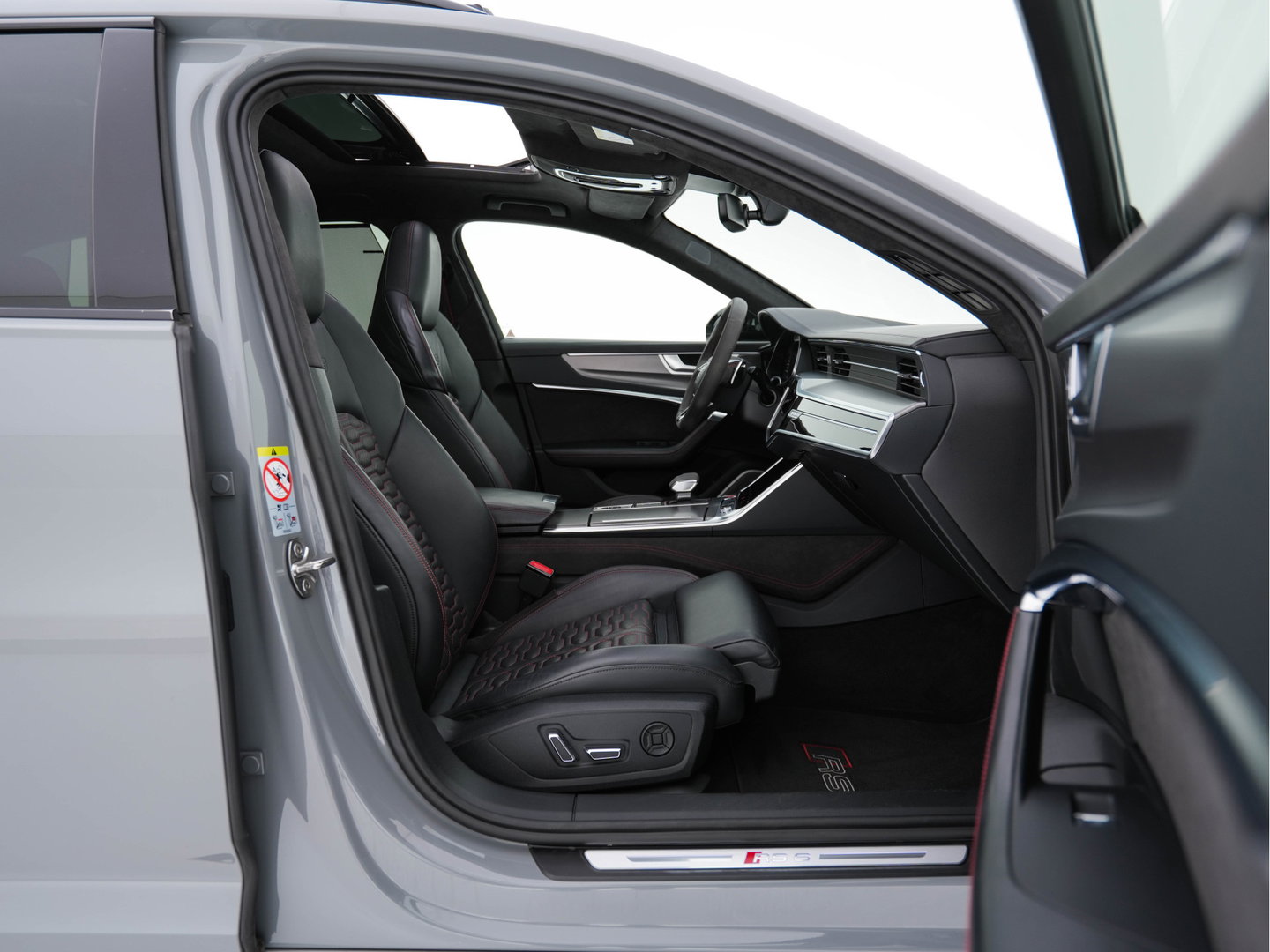 Audi RS6 Avant TFSI Quattro (INCL-BTW) Aut. *CERAMIC-BREAKS | LEATHER | HEAD-UP | LASER-LIGHT | BANG&OLUFSEN-ADVANCED | SOFT-CLOSE | ADAPTIVE-CRUISE | BLINDSPOT | TOPVIEW | MEMORY-PACK | DAB+ | ...