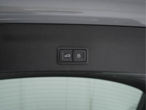 Audi RS6 Avant TFSI Quattro (INCL-BTW) Aut. *CERAMIC-BREAKS | LEATHER | HEAD-UP | LASER-LIGHT | BANG&OLUFSEN-ADVANCED | SOFT-CLOSE | ADAPTIVE-CRUISE | BLINDSPOT | TOPVIEW | MEMORY-PACK | DAB+ | ...