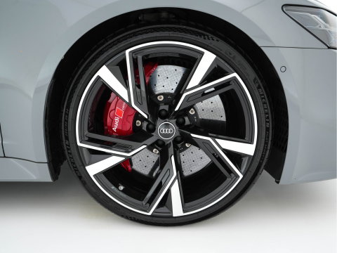 Audi RS6 Avant TFSI Quattro (INCL-BTW) Aut. *CERAMIC-BREAKS | LEATHER | HEAD-UP | LASER-LIGHT | BANG&OLUFSEN-ADVANCED | SOFT-CLOSE | ADAPTIVE-CRUISE | BLINDSPOT | TOPVIEW | MEMORY-PACK | DAB+ | ...