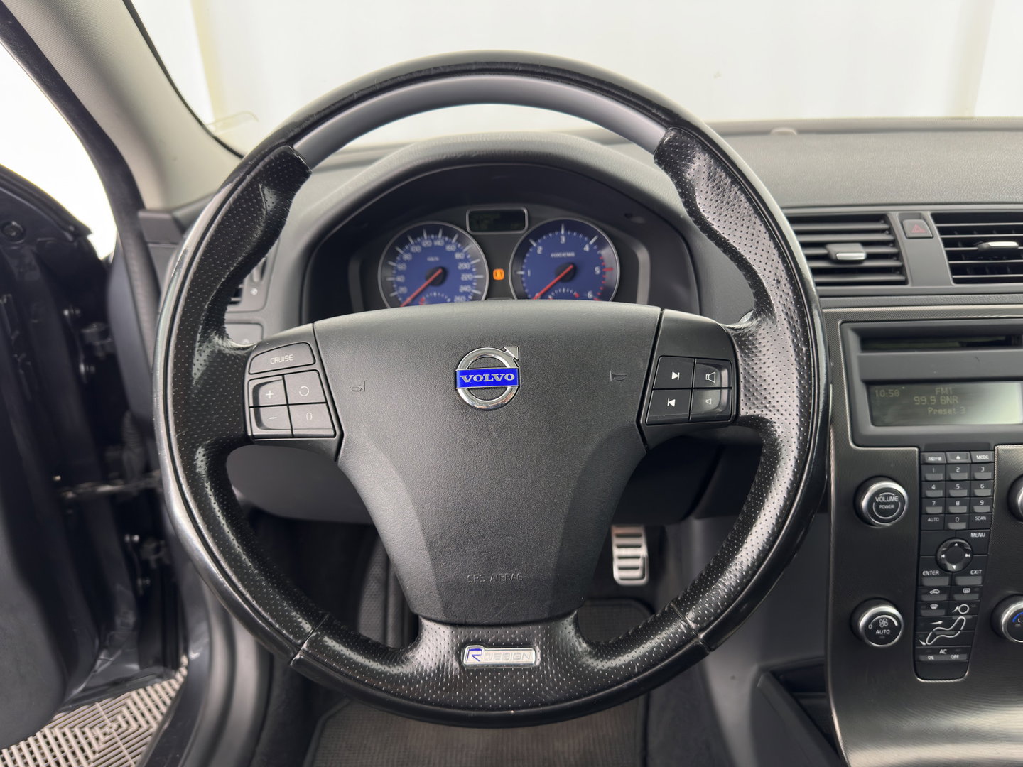 Volvo C30 1.6 D2 R-Design (INCL-BTW) *LEATHER-FABRIC | SPORT-SEATS | ECC | PDC | CARBON-INLAY | CRUISE | 17''ALU*