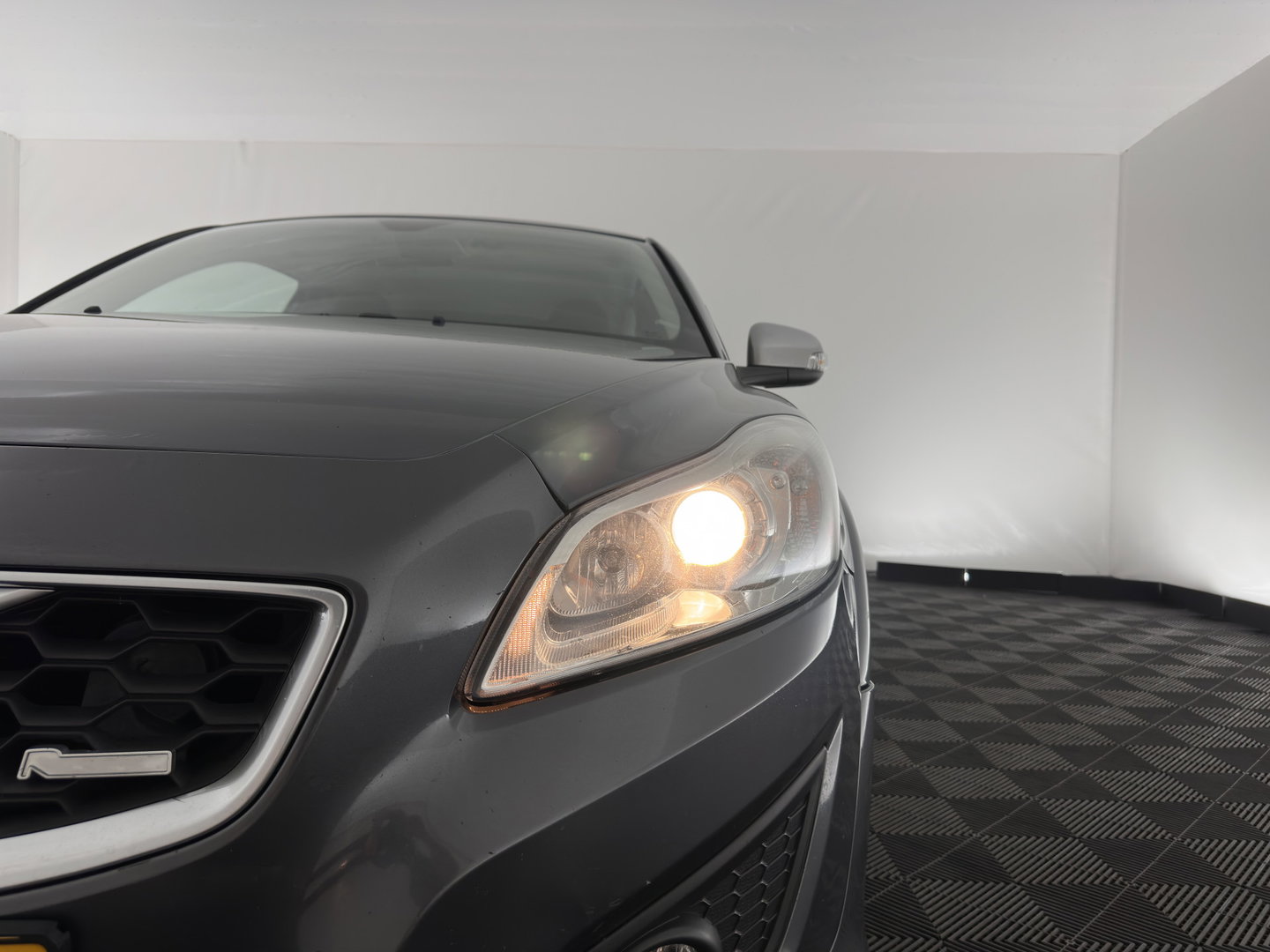 Volvo C30 1.6 D2 R-Design (INCL-BTW) *LEATHER-FABRIC | SPORT-SEATS | ECC | PDC | CARBON-INLAY | CRUISE | 17''ALU*