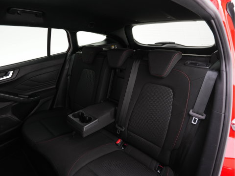 Ford FOCUS Wagon 2.0 ST-Line-X Business EcoBlue (INCL-BTW) Aut. *ADAPTIVE-CRUISE | DIGI-COCKPIT | KEYLESS | CAMERA | NAVI-FULLMAP | HEATED-SPORTSEATS | DAB+ | SHIFT-PADDLES | ECC | PDC | TOWBAR | 18''ALU*
