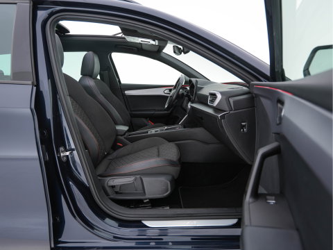 SEAT Leon Sportstourer 2.0 TDI FR Business Intense (INCL-BTW) Aut.  *PANO | FULL-LED | ADAPTIVE-CRUISE | DIGI-COCKPIT | NAVI-FULLMAP | LEATHER-MICROFIBRE | CARPLAY | KEYLESS | SHIFT-PADDLES | SPORT-SEATS | AMBIENT-LIGHT | CAMERA | 17''ALU | T