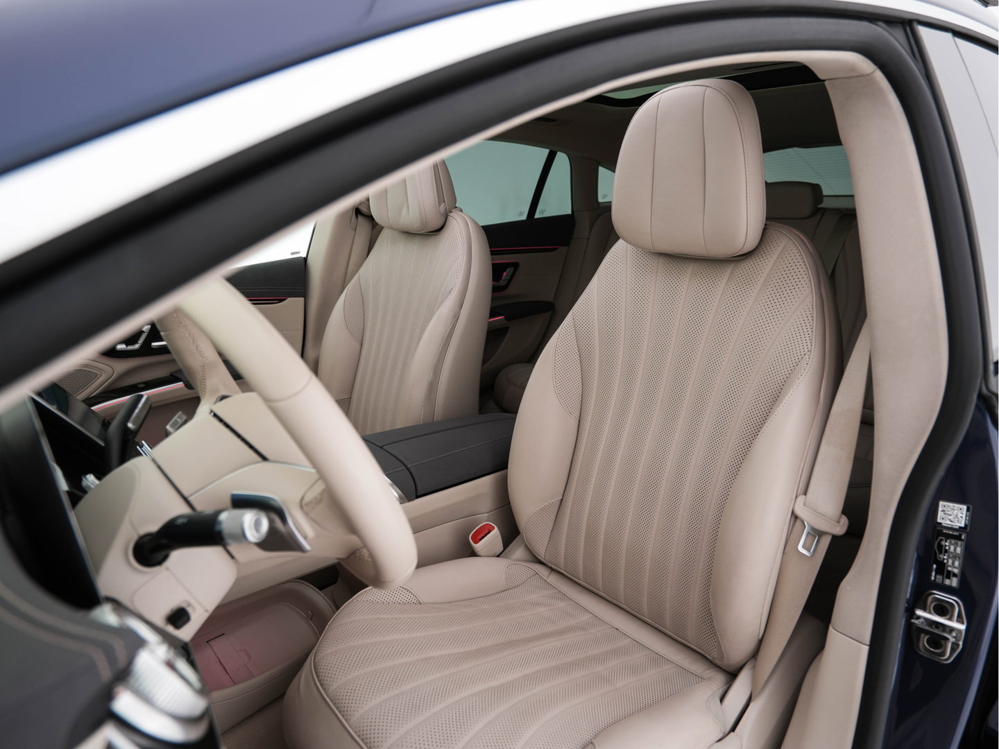 Mercedes-Benz EQS 350 Business Line 90 kWh {SOH-100%} [3-Fase-11kW] (INCL-BTW) Aut. *PANO | LEATHER | FULL-LED | MEMORY-PACK | HEATED-COMFORTSEATS | DIGI-COCKPIT | CAMERA | AMBIENT-LIGHT | NAVI-FULLMAP | BLIND-SPOT | KEYLESS | CARPLAY | PRIVACY-GLASS |