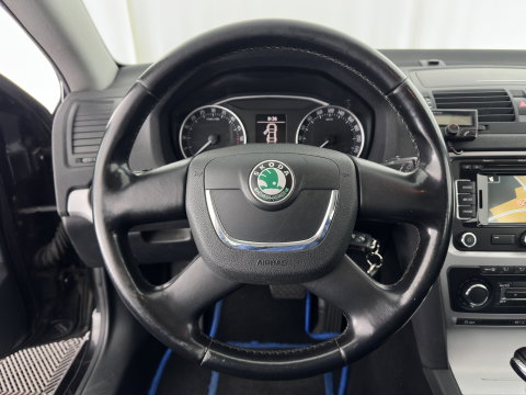 Škoda Octavia Combi 1.6 TDI Ambition Business Line Aut. *NAVI-FULLMAP | AIRCO | CRUISE | AMUNDSEN-AUDIO | PDC | COMFORT-SEATS | TOWBAR | 15''ALU*