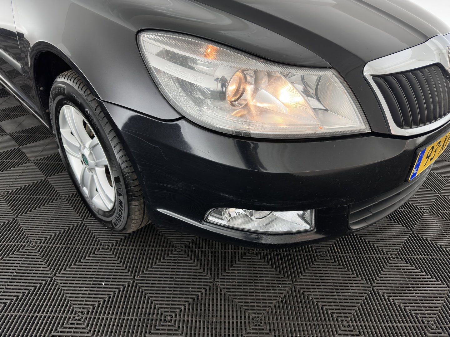 Škoda Octavia Combi 1.6 TDI Ambition Business Line Aut. *NAVI-FULLMAP | AIRCO | CRUISE | AMUNDSEN-AUDIO | PDC | COMFORT-SEATS | TOWBAR | 15''ALU*