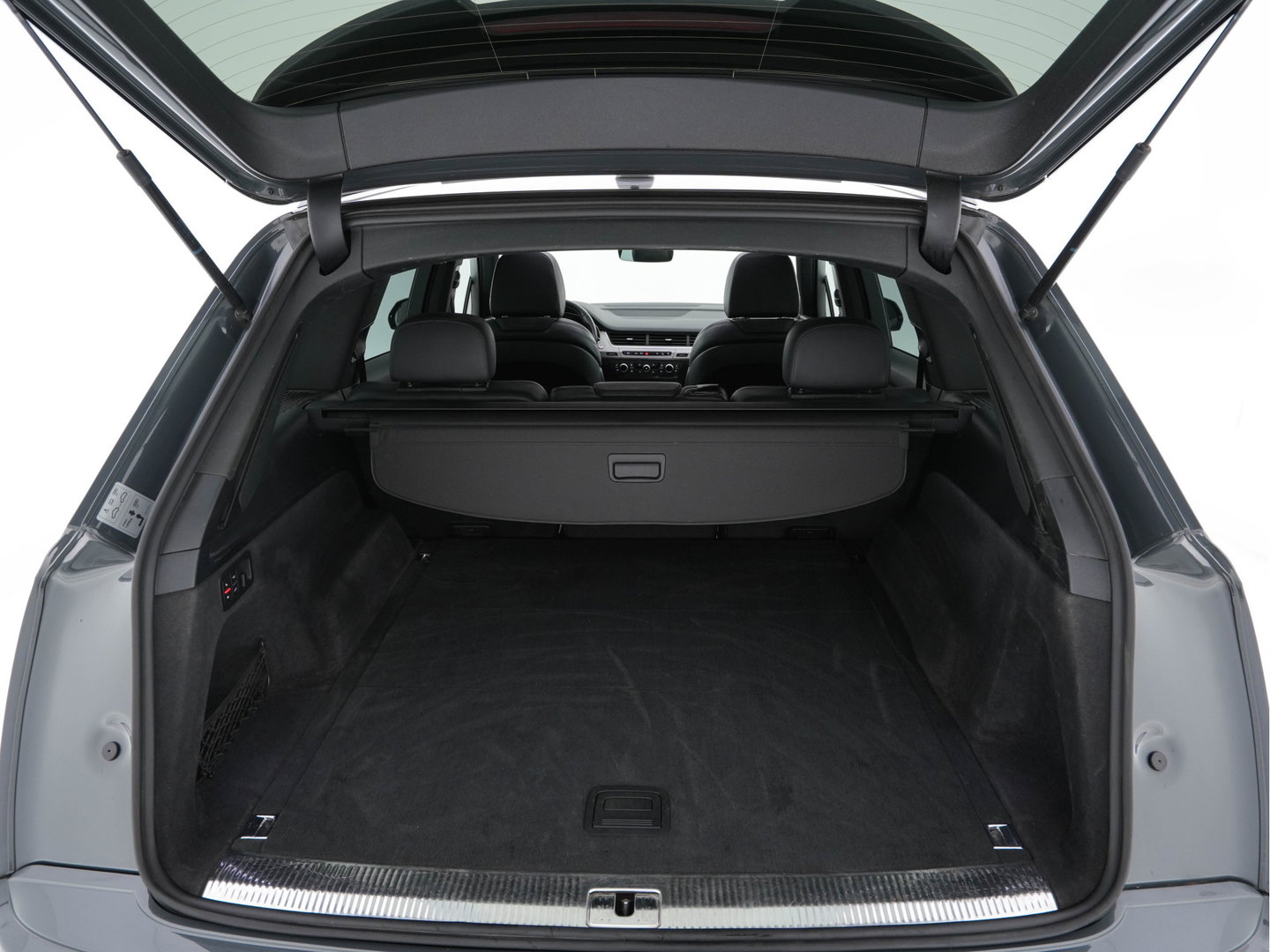 Audi SQ7 4.0 TDI Quattro Pro Line + Aut. *PANO | LEATHER | FULL-LED | DIGI-COCKPIT | BOSE-SOUND | KEYLESS | CAMERA | NAVI-FULLMAP | HEATED/VENTILATED-COMFORTSEATS | SHIFT-PADDLES | CARBON-INLAY | ECC | ADAPTIVE-CRUISE |