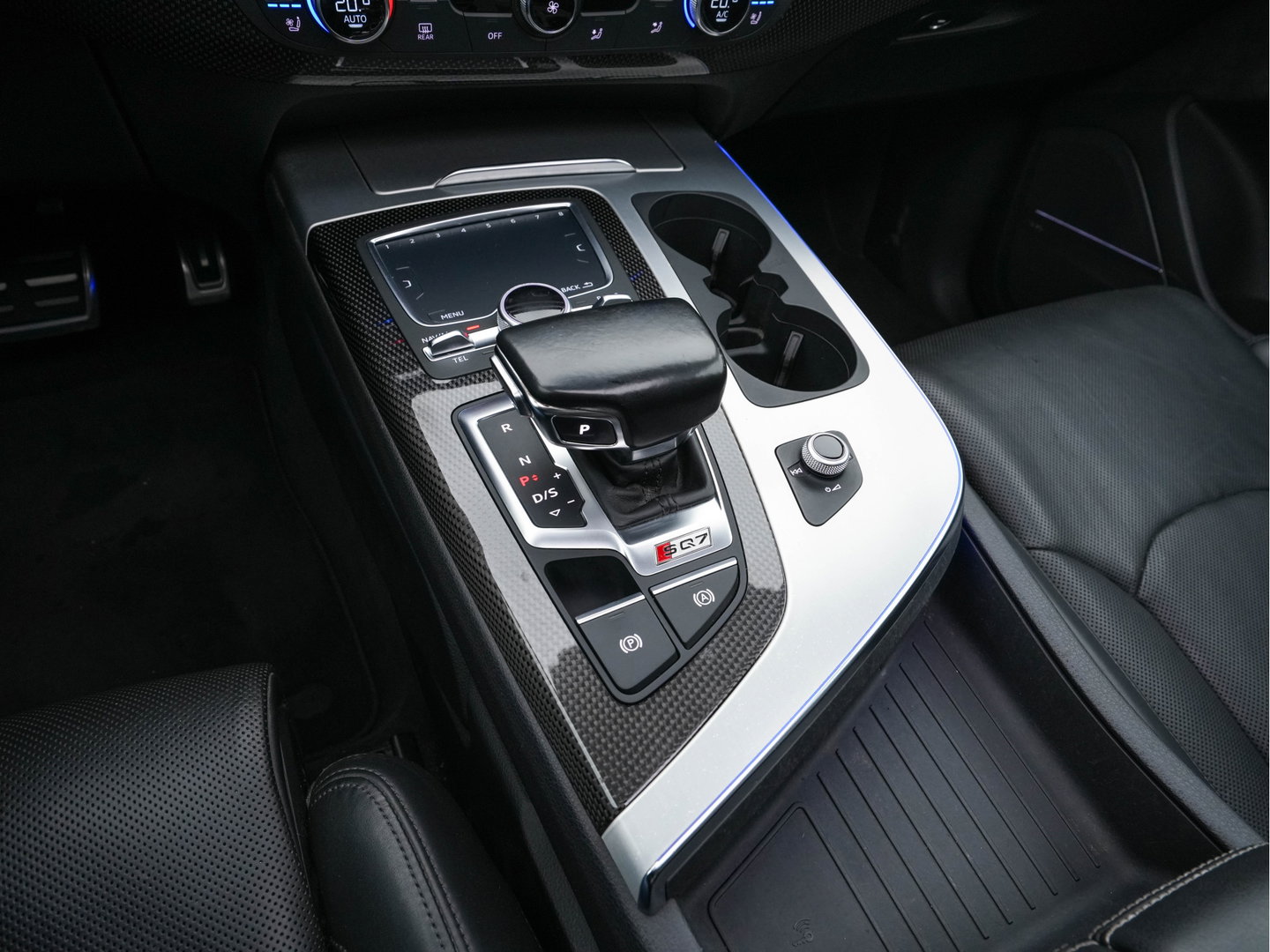 Audi SQ7 4.0 TDI Quattro Pro Line + Aut. *PANO | LEATHER | FULL-LED | DIGI-COCKPIT | BOSE-SOUND | KEYLESS | CAMERA | NAVI-FULLMAP | HEATED/VENTILATED-COMFORTSEATS | SHIFT-PADDLES | CARBON-INLAY | ECC | ADAPTIVE-CRUISE |
