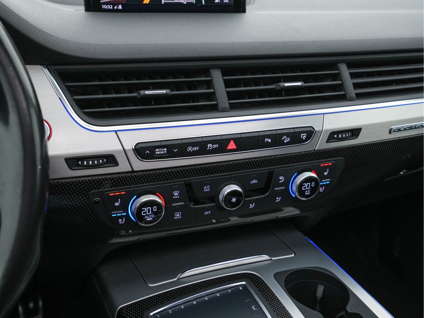 Audi SQ7 4.0 TDI Quattro Pro Line + Aut. *PANO | LEATHER | FULL-LED | DIGI-COCKPIT | BOSE-SOUND | KEYLESS | CAMERA | NAVI-FULLMAP | HEATED/VENTILATED-COMFORTSEATS | SHIFT-PADDLES | CARBON-INLAY | ECC | ADAPTIVE-CRUISE |