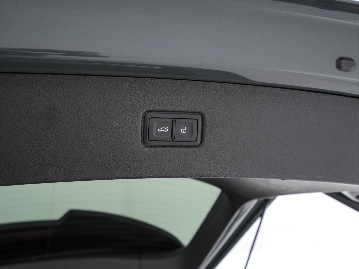 Audi SQ7 4.0 TDI Quattro Pro Line + Aut. *PANO | LEATHER | FULL-LED | DIGI-COCKPIT | BOSE-SOUND | KEYLESS | CAMERA | NAVI-FULLMAP | HEATED/VENTILATED-COMFORTSEATS | SHIFT-PADDLES | CARBON-INLAY | ECC | ADAPTIVE-CRUISE |