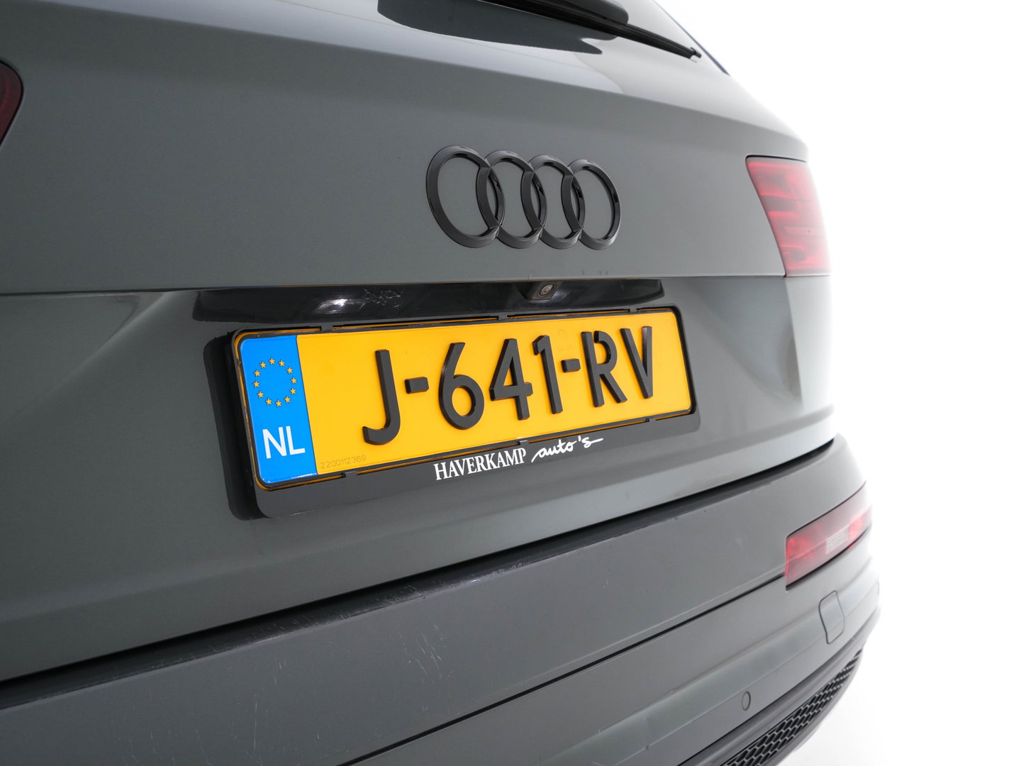 Audi SQ7 4.0 TDI Quattro Pro Line + Aut. *PANO | LEATHER | FULL-LED | DIGI-COCKPIT | BOSE-SOUND | KEYLESS | CAMERA | NAVI-FULLMAP | HEATED/VENTILATED-COMFORTSEATS | SHIFT-PADDLES | CARBON-INLAY | ECC | ADAPTIVE-CRUISE |