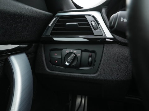BMW 3-serie Gran Turismo 320i M-Sportpack High Executive Aut. *PANO | XENON | LEATHER | HEATED-SPORTSEATS | SHIFT-PADDLES | PRIVACY-GLASS | NAVI-FULLMAP | ECC | PDC | CRUISE | 19''ALU*