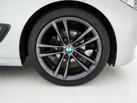 BMW 3-serie Gran Turismo 320i M-Sportpack High Executive Aut. *PANO | XENON | LEATHER | HEATED-SPORTSEATS | SHIFT-PADDLES | PRIVACY-GLASS | NAVI-FULLMAP | ECC | PDC | CRUISE | 19''ALU*