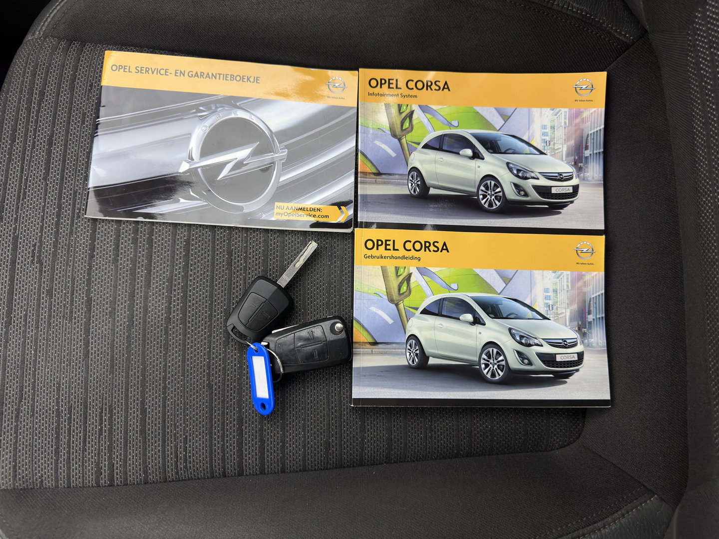 Opel Corsa 1.3 CDTi EcoFlex S/S Business+ *LEATHER-FABRIC | NAVI-FULLMAP | AIRCO | CRUISE | COMFORT-SEATS | PDC | 15''ALU*