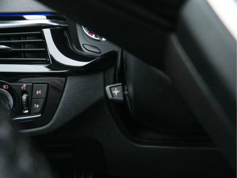 BMW 5 Serie Touring 530d Sportline High Executive Aut. *PANO | LEATHER | FULL-LED | MEMORY-PACK | TOP-VIEW | HEATED-COMFORTSEATS | NAVI-FULLMAP | PRIVACY-GLASS | AMBIENT-LIGHT | ECC | CARPLAY | PDC | TOWBAR | SHIFT-PADDLES | 20"ALU*