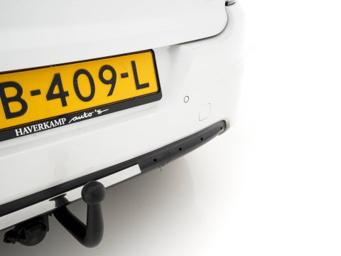 Citroën C4 1.6 BlueHDi Feel *PANO | SPORT-SEATS | PDC | PRIVACY-GLASS | ECC | CRUISE | TOWBAR*