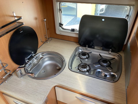 Pilote P730XLC Fiat Queensbed*1.90x1.40* *AIRCO | CAMERA | PANO | QUEENSBED | AUDIO | TV | WC | DOUCHE | LUIFEL*