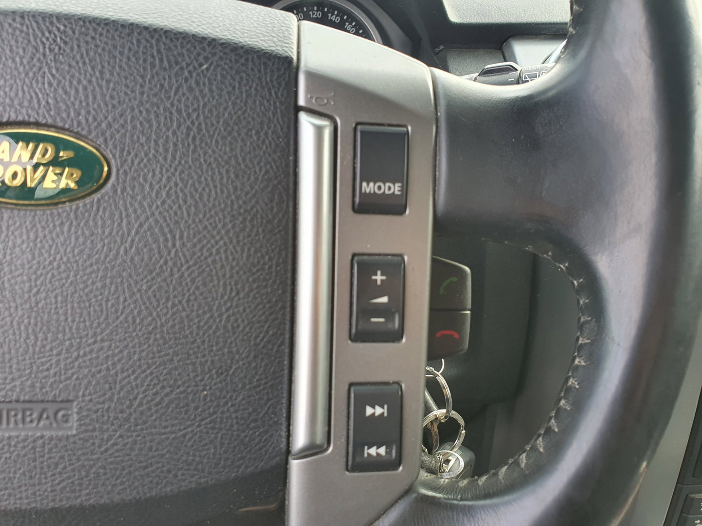 Land Rover Discovery 2.7 TdV6 SE Climate-Pack [⚠️## ENGINE BROKEN ##] Aut. *NAVI-FULLMAP | HARMAN/KARDON-AUDIO | WINDSOR-LUXURY-LEATHER | ELECTRIC-WINCH | ECC | AIR-SUSPENSION | PDC | CRUISE | COMFORT-SEATS | 18"ALU* ! LEES DE ADVERTENTIE GOED !