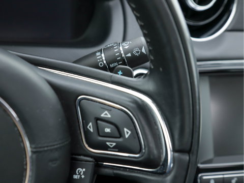 Jaguar XJ 3.0 V6D Portfolio Long (INCL-BTW) Aut. *PANO | LEATHER  | BI-XENON | MERIDIAN-AUDIO | MEMORY-PACK | KEYLESS | CAMERA | ECC | HEATED-COMFORTSEATS | PDC | NAVI-FULLMAP | SHIFT-PADDLES | CRUISE | 19"ALU*