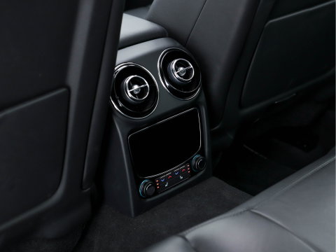 Jaguar XJ 3.0 V6D Portfolio Long (INCL-BTW) Aut. *PANO | LEATHER  | BI-XENON | MERIDIAN-AUDIO | MEMORY-PACK | KEYLESS | CAMERA | ECC | HEATED-COMFORTSEATS | PDC | NAVI-FULLMAP | SHIFT-PADDLES | CRUISE | 19"ALU*