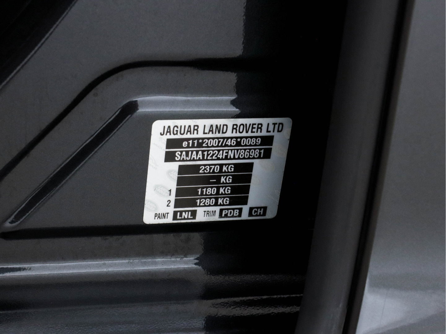 Jaguar XJ 3.0 V6D Portfolio Long (INCL-BTW) Aut. *PANO | LEATHER  | BI-XENON | MERIDIAN-AUDIO | MEMORY-PACK | KEYLESS | CAMERA | ECC | HEATED-COMFORTSEATS | PDC | NAVI-FULLMAP | SHIFT-PADDLES | CRUISE | 19"ALU*