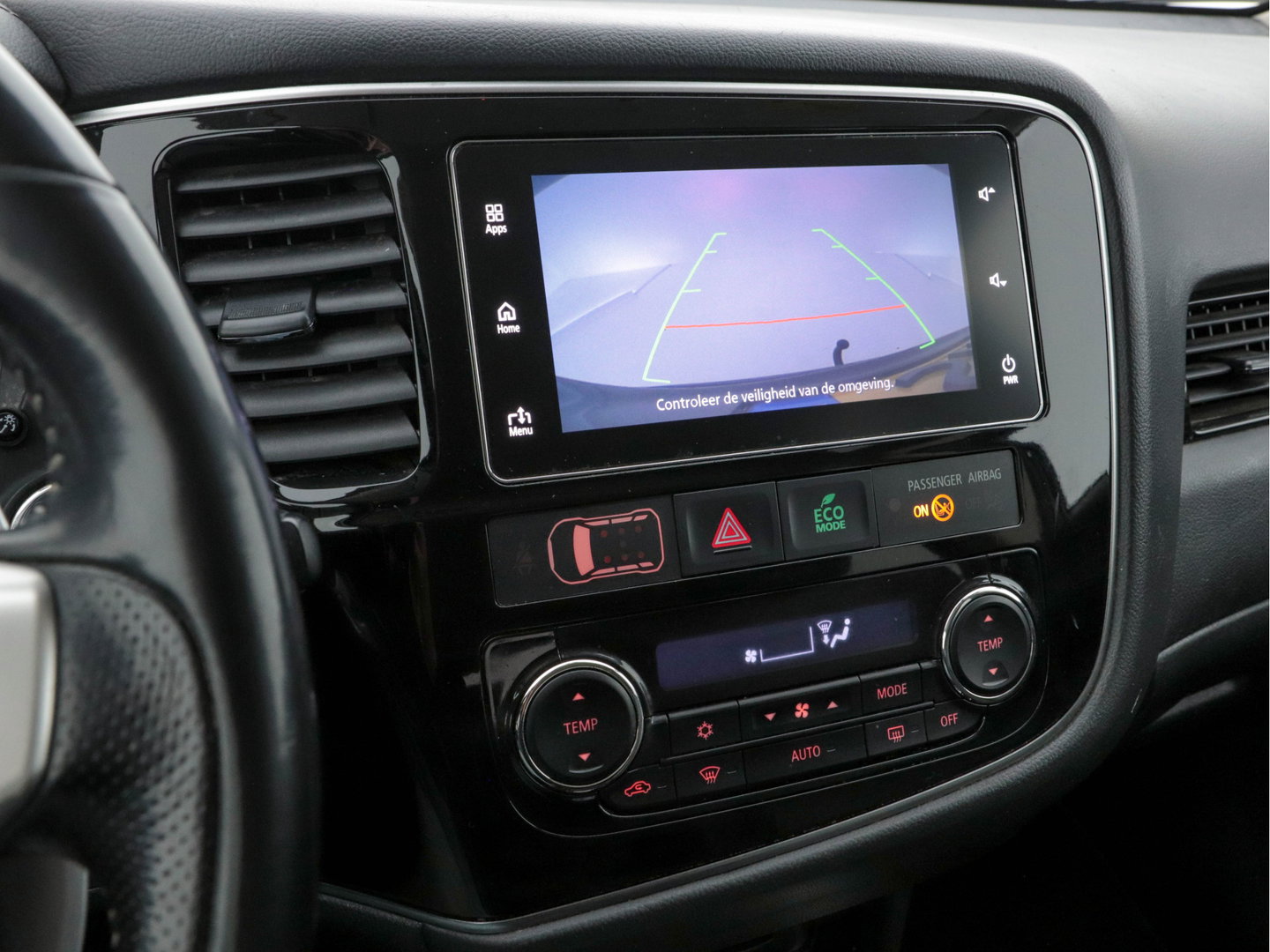 Mitsubishi Outlander 2.0 AWD (Plug-In) (INCL-BTW) Aut.*LEATHER-ALCANTARA | NAVI-FULLMAP | KEYLESS | DAB | CAMERA | ECC | CRUISE | CARPLAY | PRIVACY-GLASS | TOWBAR | SHIFTPADDLES | 16"ALU*