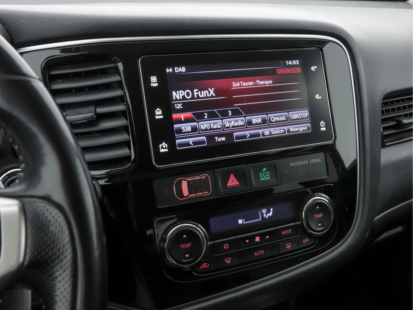 Mitsubishi Outlander 2.0 AWD (Plug-In) (INCL-BTW) Aut.*LEATHER-ALCANTARA | NAVI-FULLMAP | KEYLESS | DAB | CAMERA | ECC | CRUISE | CARPLAY | PRIVACY-GLASS | TOWBAR | SHIFTPADDLES | 16"ALU*
