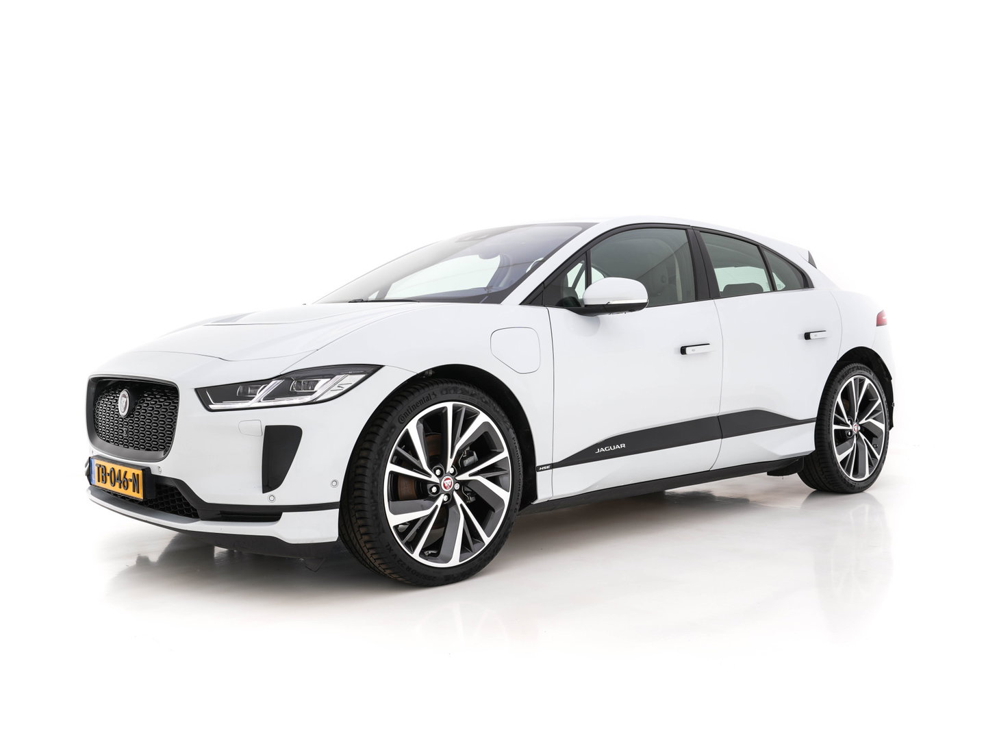 Jaguar I-PACE EV400 HSE First Edition AWD (SoH-91%} (INCL-BTW) Aut. *HEATPUMP | DIGI-COCKPIT | MATRIX-LED | MICROFIBRE | MERIDIAN-AUDIO | TOPVIEW | KEYLESS | LANE-ASSIST | BLINDSPOT | CRUISE | DAB | MEMORY-PACK | CCS-FASTLOADER | SPORTSEATS |