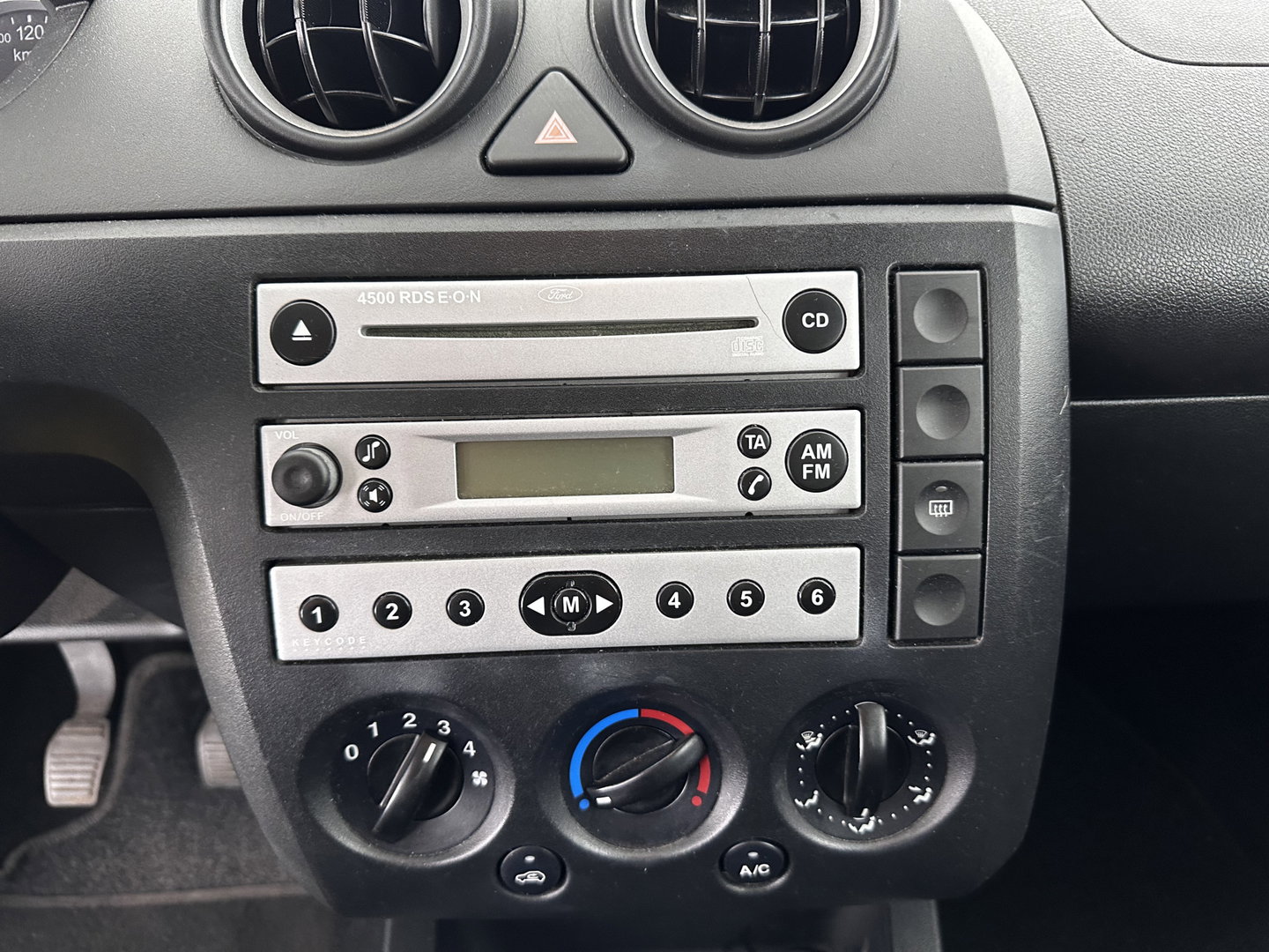 Ford Fiesta 1.3 Futura * AIRCO | RADIO-CD | 16"ALU *