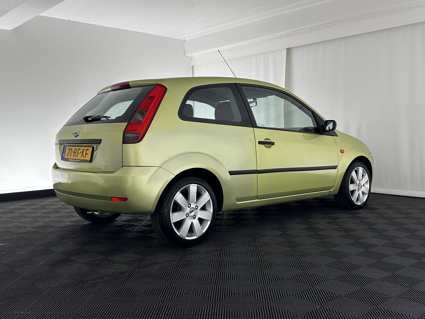 Ford Fiesta 1.3 Futura * AIRCO | RADIO-CD | 16"ALU *