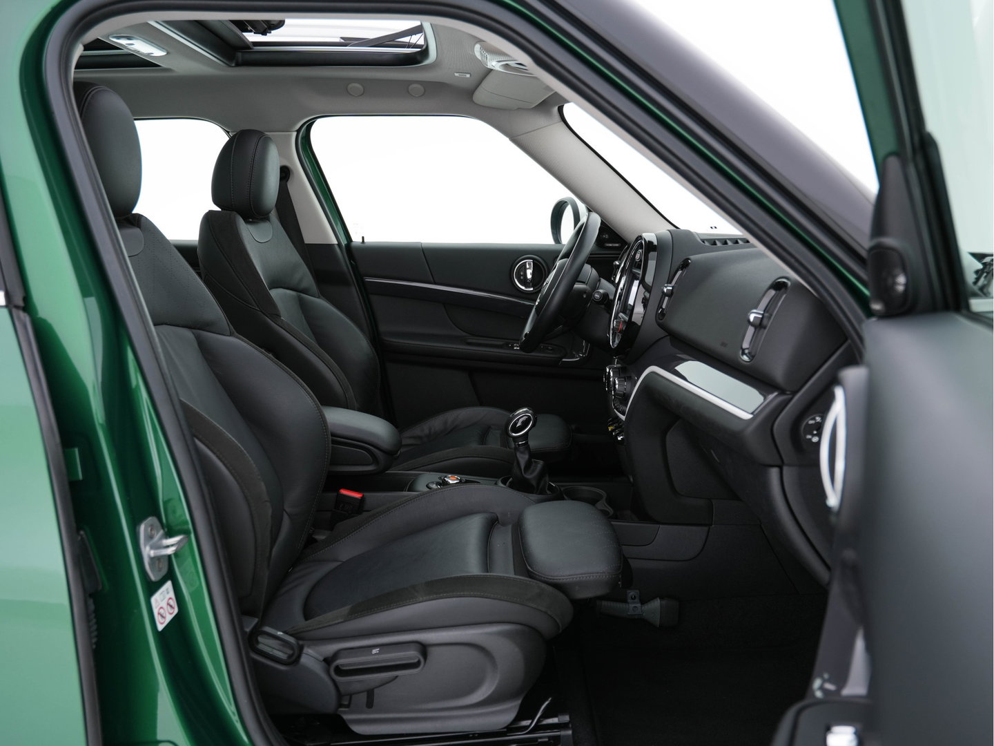MINI Countryman 2.0 Cooper SE ALL4 (Plug-In) (INCL-BTW) Aut. *PANO | LEATHER-ALCANTARA | HARMAN/KARDON | ADAPTIVE-CRUISE | FULL-LED | KEYLESS | NAVI-FULLMAP | CAMERA | ECC | PDC | SPORTSEATS | AMBIENT-LIGHT | 18"ALU*