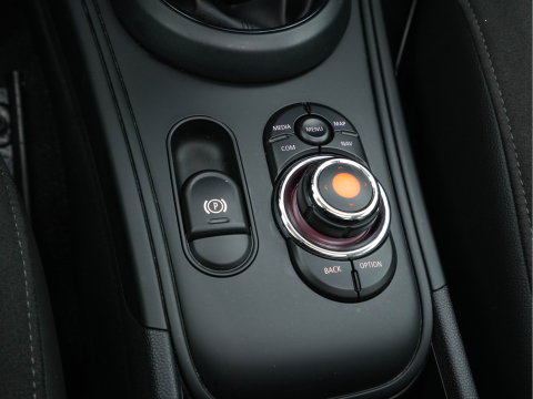 MINI Countryman 2.0 Cooper SE ALL4 (Plug-In) (INCL-BTW) Aut. *PANO | LEATHER-ALCANTARA | HARMAN/KARDON | ADAPTIVE-CRUISE | FULL-LED | KEYLESS | NAVI-FULLMAP | CAMERA | ECC | PDC | SPORTSEATS | AMBIENT-LIGHT | 18"ALU*