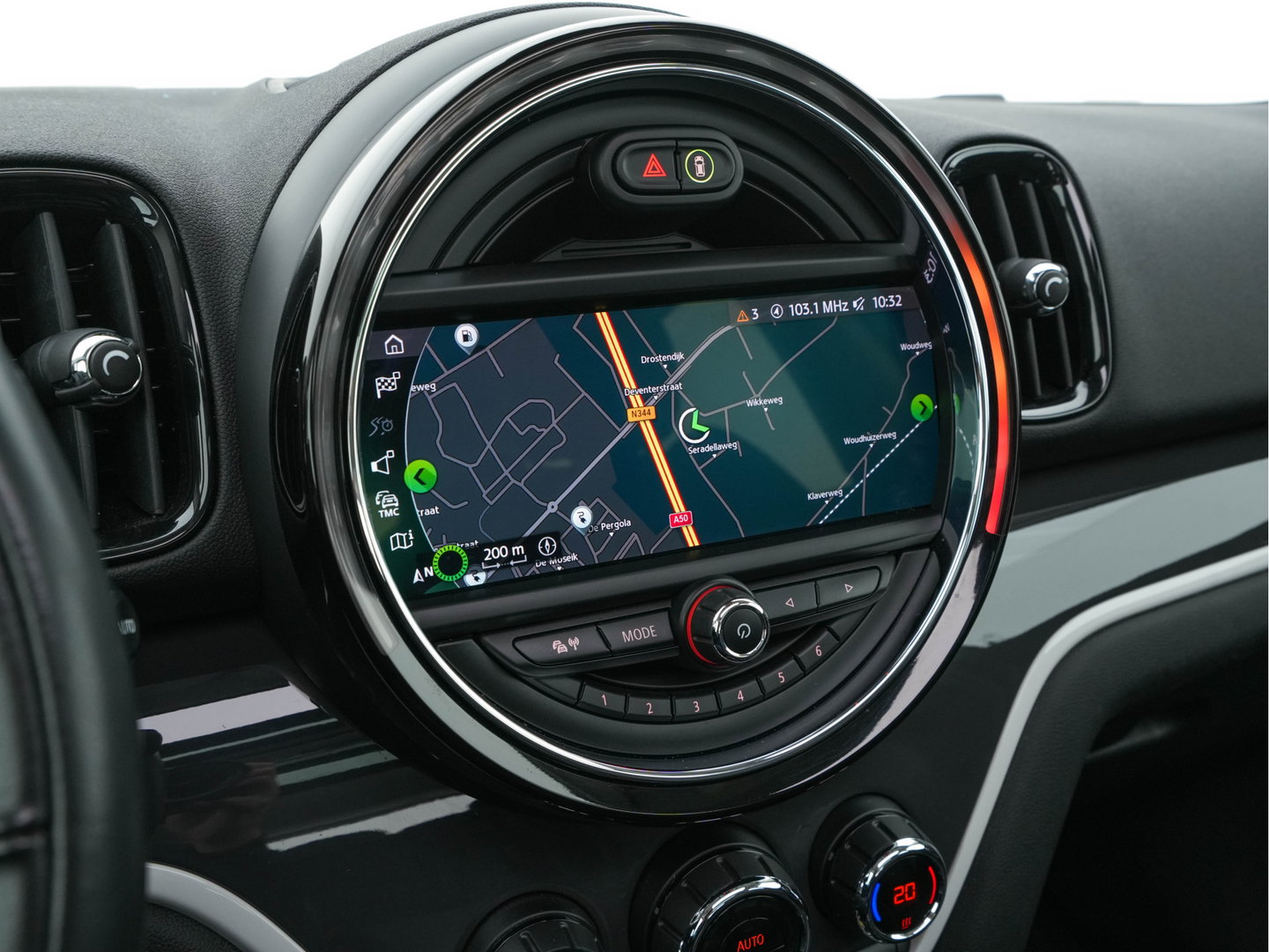 MINI Countryman 2.0 Cooper SE ALL4 (Plug-In) (INCL-BTW) Aut. *PANO | LEATHER-ALCANTARA | HARMAN/KARDON | ADAPTIVE-CRUISE | FULL-LED | KEYLESS | NAVI-FULLMAP | CAMERA | ECC | PDC | SPORTSEATS | AMBIENT-LIGHT | 18"ALU*