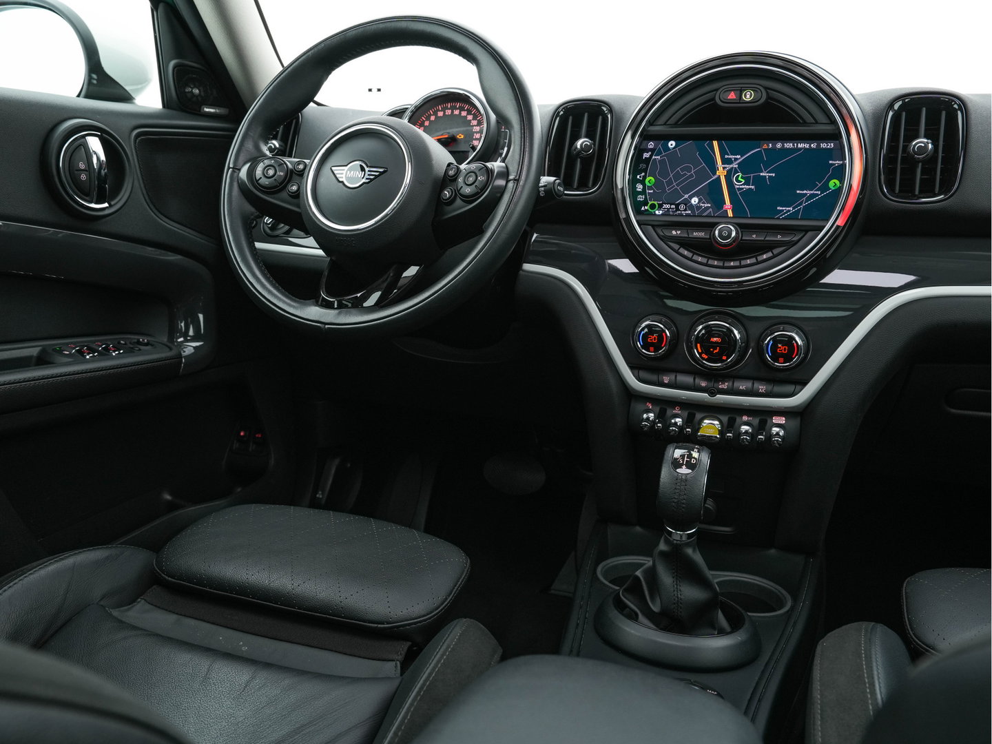 MINI Countryman 2.0 Cooper SE ALL4 (Plug-In) (INCL-BTW) Aut. *PANO | LEATHER-ALCANTARA | HARMAN/KARDON | ADAPTIVE-CRUISE | FULL-LED | KEYLESS | NAVI-FULLMAP | CAMERA | ECC | PDC | SPORTSEATS | AMBIENT-LIGHT | 18"ALU*