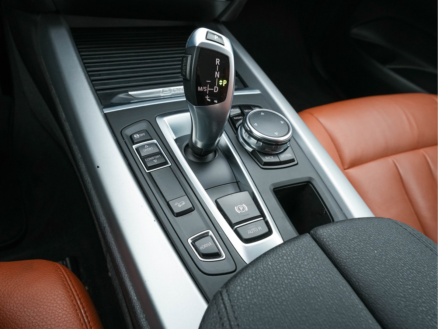 BMW X5 xDrive 40e Executive ( Plug-In ) Aut. *LEATHER | FULL-LED | NAVI-FULLMAP | ECC | PDC | CRUISE | HEATED-COMFORTSEATS | TOWBAR |  18"ALU*