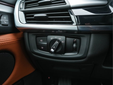 BMW X5 xDrive 40e Executive ( Plug-In ) Aut. *LEATHER | FULL-LED | NAVI-FULLMAP | ECC | PDC | CRUISE | HEATED-COMFORTSEATS | TOWBAR |  18"ALU*